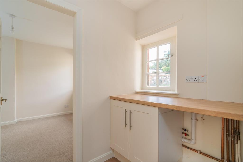 8 Clintmains Cottages,
St. Boswells,
Melrose,
TD6 0DY - image 7