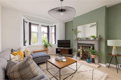 51 Craighouse Gardens, Edinburgh, EH10 5LR - image 2