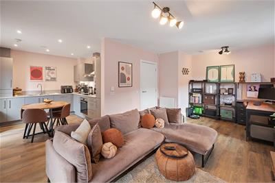 Flat 3, 91 Ocean Drive, , Edinburgh, EH6 6BW - image 6