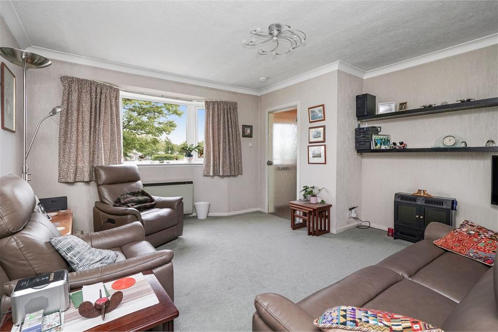 10 Broomhall Drive, Corstorphine, EH12 7QW - image 2