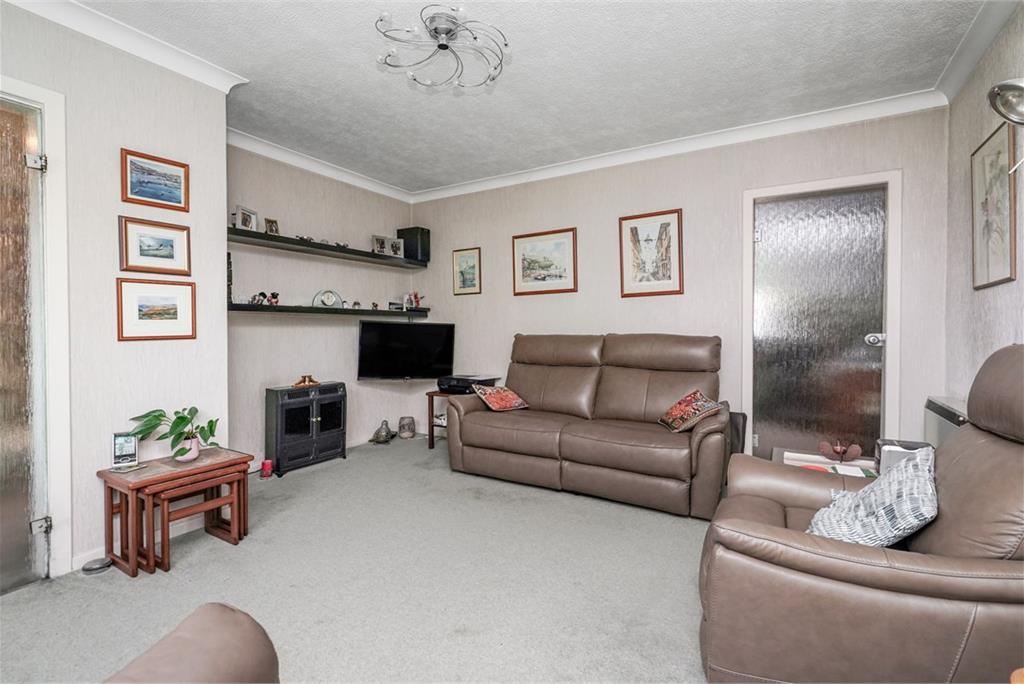 10 Broomhall Drive, Corstorphine, EH12 7QW - image 3