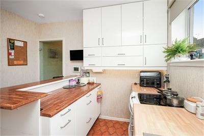 10 Broomhall Drive, Corstorphine, EH12 7QW - image 5
