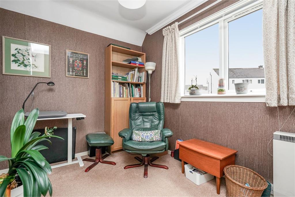 10 Broomhall Drive, Corstorphine, EH12 7QW - image 9
