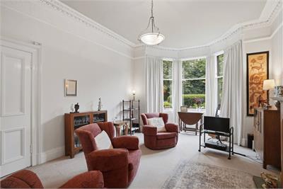 4 Denham Green Avenue, Trinity, EH5 3NY - image 2