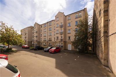 6/2 Mitchell Street, Edinburgh, EH6 7BD - image 17