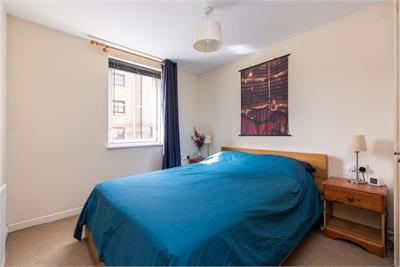 6/2 Mitchell Street, Edinburgh, EH6 7BD - image 6