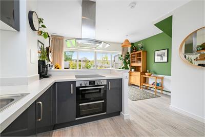 18 Armstrong Road, Longstone, Edinburgh, EH14 2BF - image 2