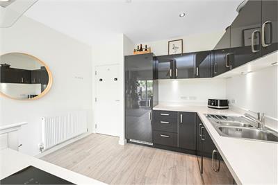 18 Armstrong Road, Longstone, Edinburgh, EH14 2BF - image 8