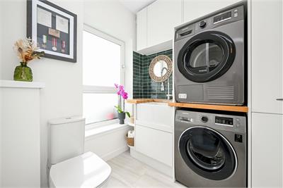 18 Armstrong Road, Longstone, Edinburgh, EH14 2BF - image 9