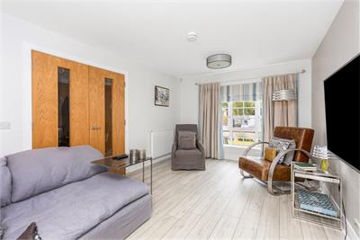 19 Canalside, Ratho, Edinburgh, EH28 8JS - image 3