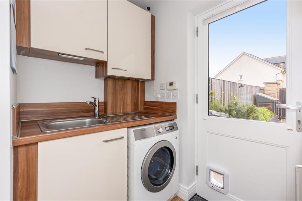 19 Canalside, Ratho, Edinburgh, EH28 8JS - image 9