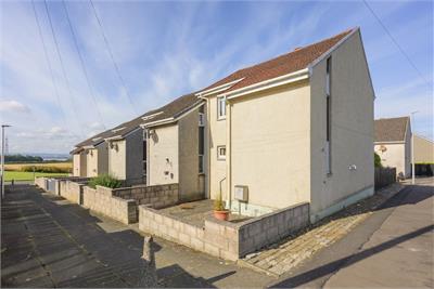 38 Kellywood Crescent, Kincardine, FK10 4PB - image 1