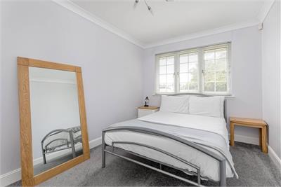 6/2 Myreside View,
Craiglockhart,
Edinburgh,
EH14 1AG - image 16
