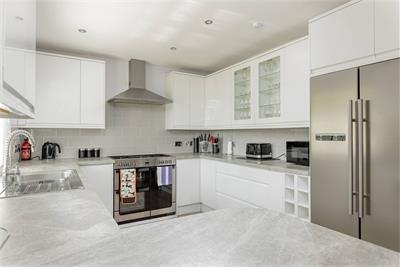 6/2 Myreside View,
Craiglockhart,
Edinburgh,
EH14 1AG - image 7