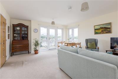 Jameson Gate, Flat 38, 3 Portobello High Street, Portobello, EH15 1DW - image 2