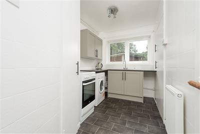 1/2 Lady Nairne Place, Edinburgh, EH8 7LZ - image 4