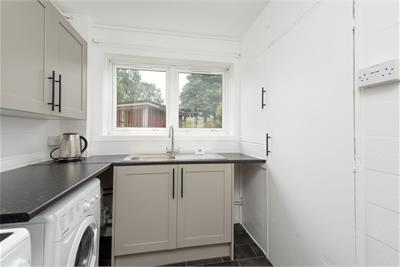 1/2 Lady Nairne Place, Edinburgh, EH8 7LZ - image 6