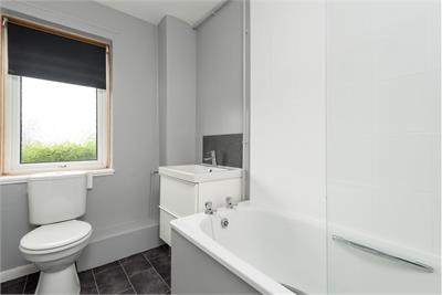 1/2 Lady Nairne Place, Edinburgh, EH8 7LZ - image 9