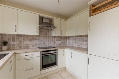 Flat 14, Merrilees Gate, 50 Baberton Avenue, Juniper Green, Edinburgh, EH14 5DU - image 8