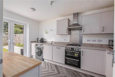 66 Acorn Street, Dunfermline, KY11 8QD - image 6