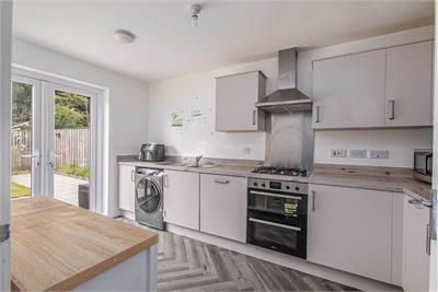 66 Acorn Street, Dunfermline, KY11 8QD - image 6