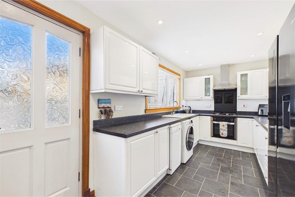 13 Ninian Fields,
Pittenweem,
Anstruther,
KY10 2QU - image 6