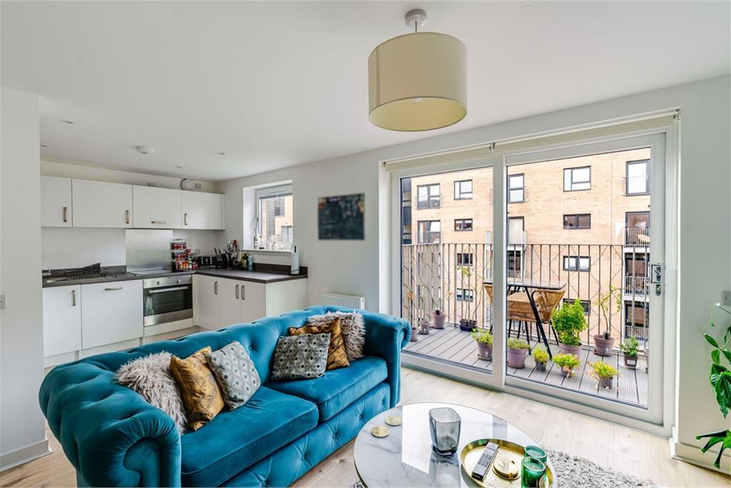 Flat 22, 52 Shrubhill Walk, Leith Walk, Edinburgh EH7 4FT - image 2