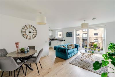 Flat 22, 52 Shrubhill Walk, Leith Walk, Edinburgh EH7 4FT - image 4