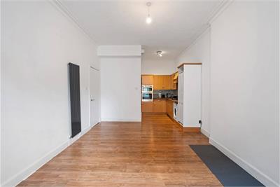 7/2 Sciennes, Marchmont, Edinburgh, EH9 1NH - image 5