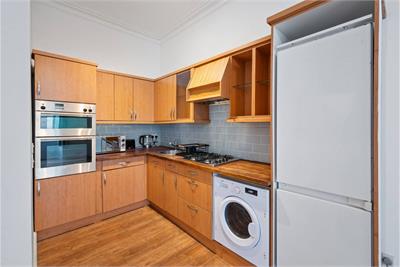 7/2 Sciennes, Marchmont, Edinburgh, EH9 1NH - image 6