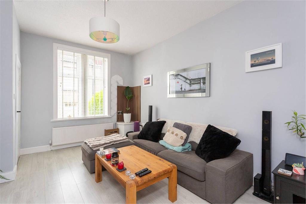 40 Mid Beveridgewell, , Dunfermline, KY12 9ES - image 3