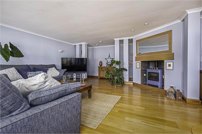 6 Westpark Gate, Saline, KY12 9US - image 3
