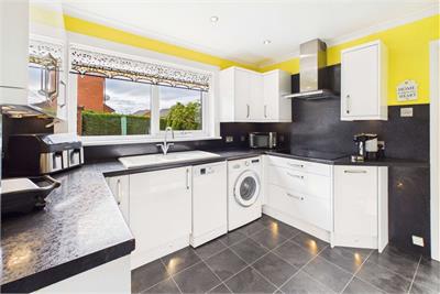 63 Clayknowes Place, Musselburgh, EH21 6UQ - image 5