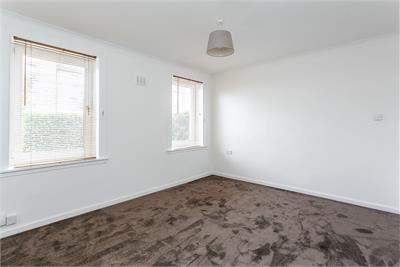 13/2 Wardieburn Street East, Edinburgh, EH5 1DN - image 4