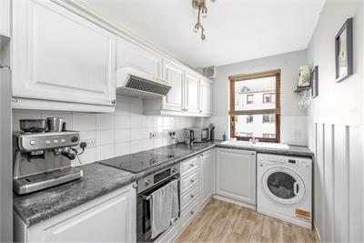 17/7 Dalgety Road, Meadowbank, Edinburgh, EH7 5UH - image 5