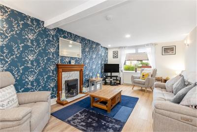 8 Queen's Drive, Pencaitland, EH34 5AP - image 2