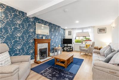 8 Queen's Drive, Pencaitland, EH34 5AP - image 2