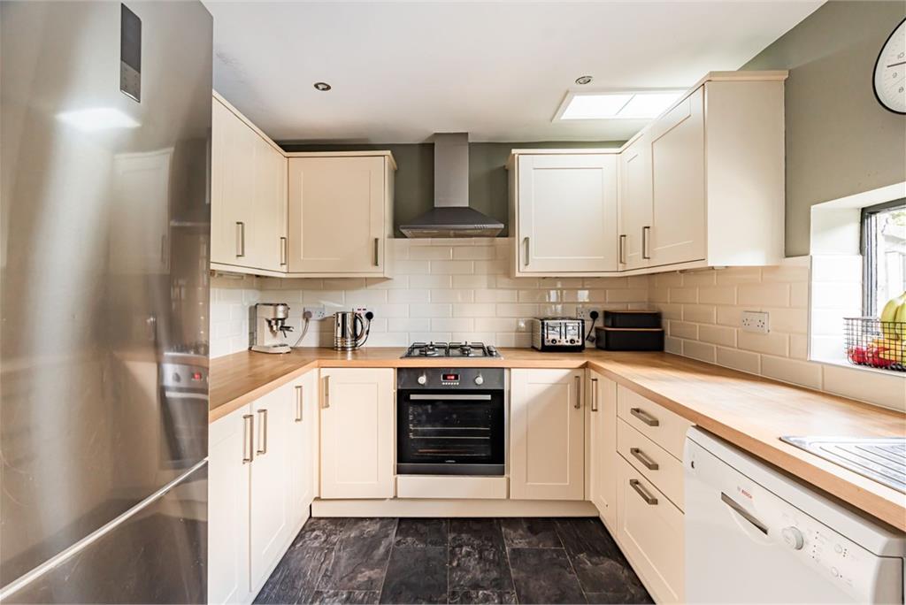 22 Dovecot Road, Edinburgh, EH12 7LE - image 7