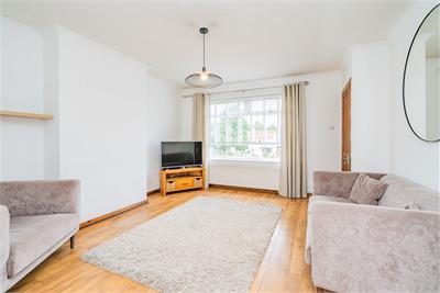 31 Dolphin Gardens West, Currie, Edinburgh, EH14 5RJ - image 2