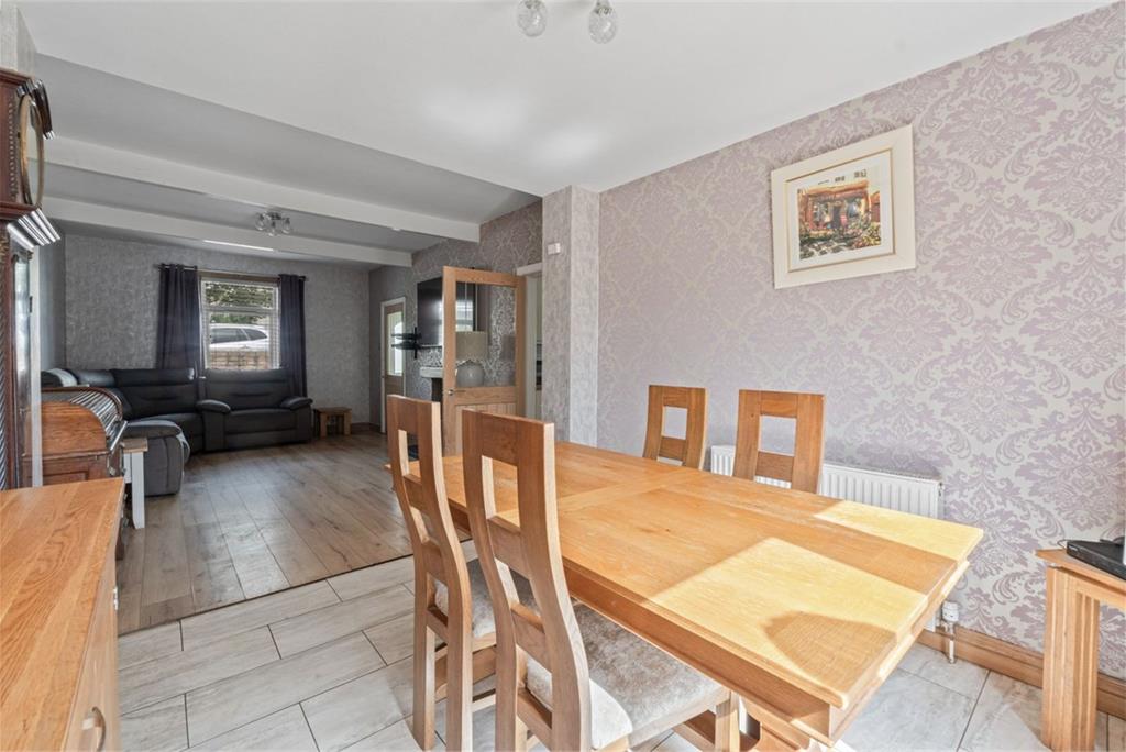 1 Park Avenue, Walkerburn, EH43 6AN - image 4