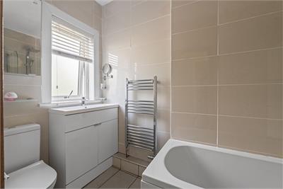 1 Park Avenue, Walkerburn, EH43 6AN - image 7