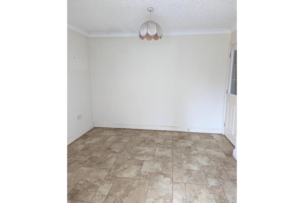 2 Marchfield Court,
Dumfries,
DG1 1GP - image 8