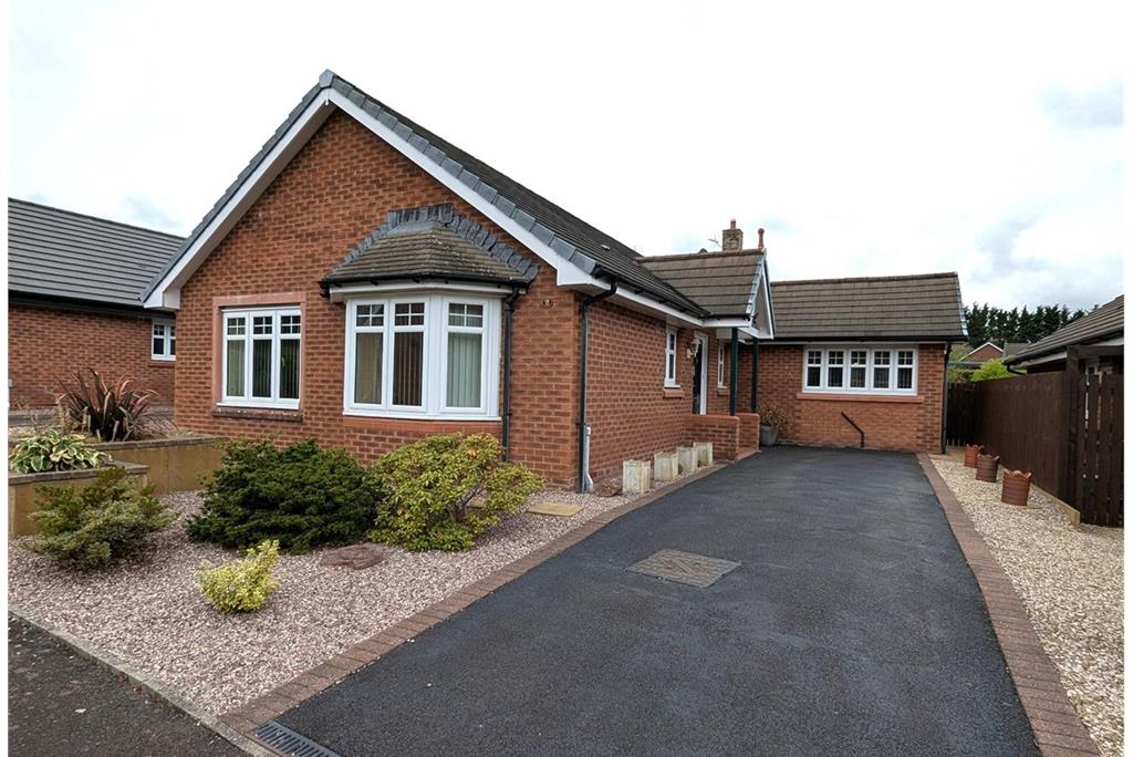 2 Marchfield Court,
Dumfries,
DG1 1GP - image 1