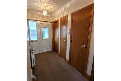 6 Urquhart Crescent, Dumfries, DG1 4XF - image 3