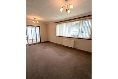 6 Urquhart Crescent, Dumfries, DG1 4XF - image 9