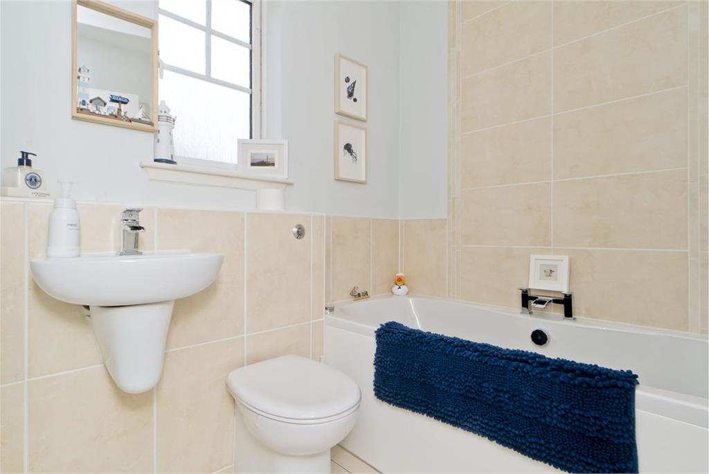 60 Denholm Avenue
Musselburgh
EH21 6TY - image 17