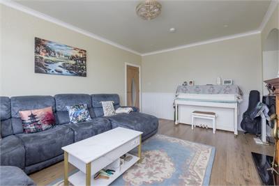 58 Hillpark Avenue, EDINBURGH, EH4 7AH - image 2
