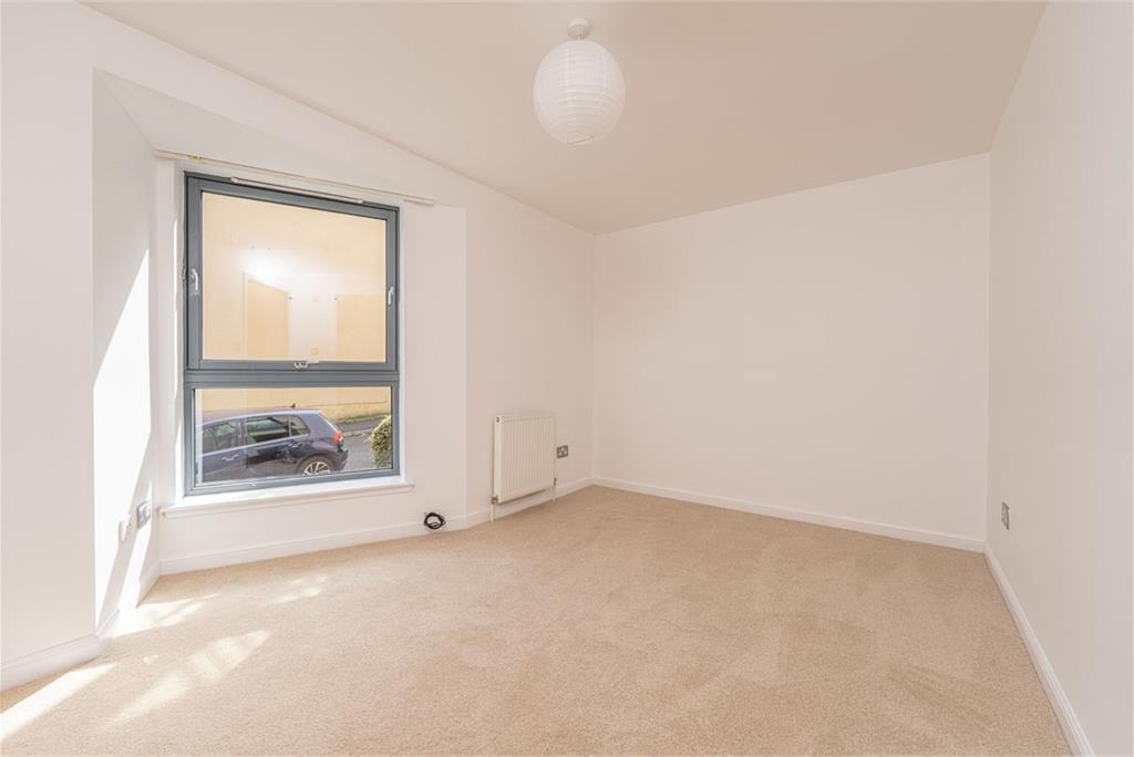 Flat 2,
4 Papermill Wynd,
Edinburgh,
EH7 4GJ - image 14