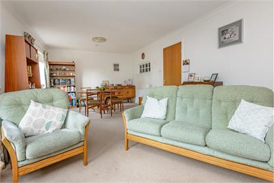 4/6 Dun-Ard Garden, Edinburgh, EH9 2HZ - image 2