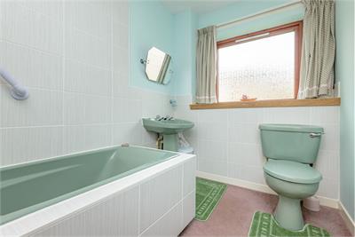 4/6 Dun-Ard Garden, Edinburgh, EH9 2HZ - image 17